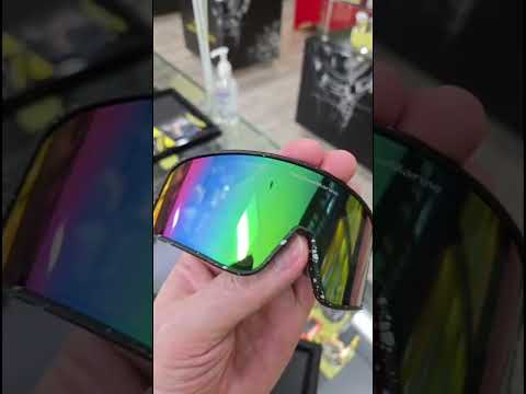 hqdefault_3222cb4b-802d-4ff8-97f8-59660995634e.jpg