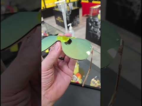 Invicta Unisex Polarized Sunglasses. Blue to Yellow (IEW054-02)