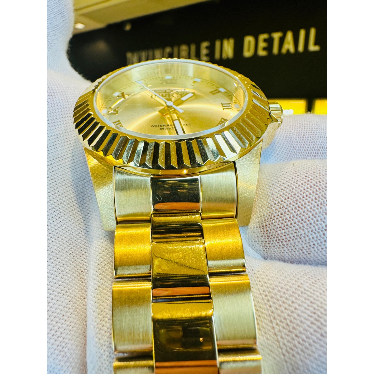 Reloj para Caballero Invicta 16739 dorado con pantalla analogica