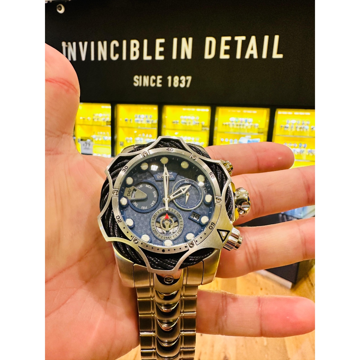 Invicta 26651 deals