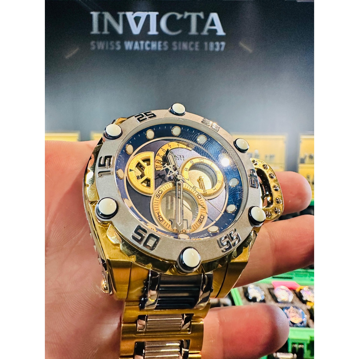 INVICTA インビクタ Flying Foxモデル Reserve Flying Fox Collection | InvictaWatch.com
